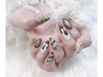YCYサロン/チョコレートミントネイル