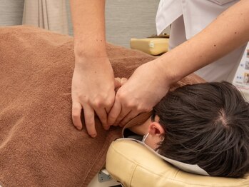 みらい接骨院／鍼灸院 高槻アクトアモーレ院【肩こり・腰痛・骨盤矯正】/