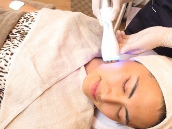 アモール(AMOR)/エレクトロポレーションで美白♪