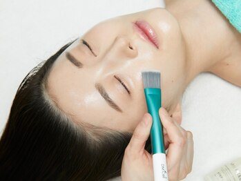 ベルタ(BELTA)の写真/【白玉肌/陶器肌/水光肌】韓国発！大人のエイジング専用ペプチドピーリングで肌育しながらbabyskinツヤ肌◎