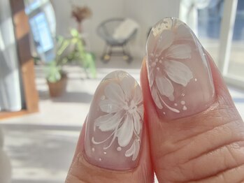 エマ(EMA)/華やか手描きフラワーアート