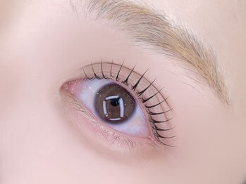 AMKの写真/【当店人気No.1韓国風束間まつげパーマ￥3980】トリートメント,保湿アイパック込み♪上下まつげパーマ対応!