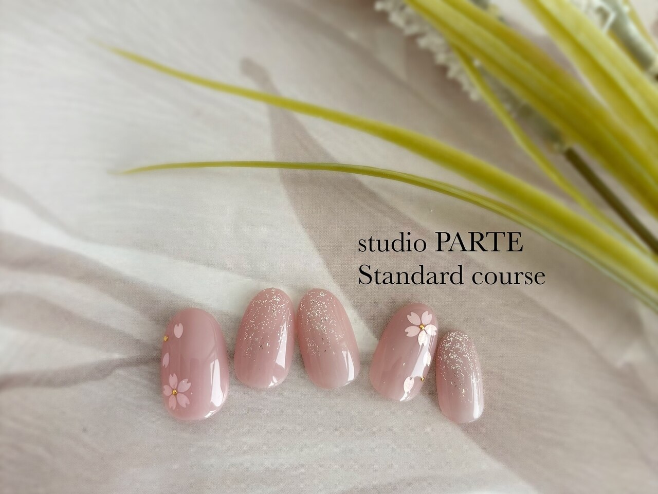 2026年春トレンド】ワンカラー 春のネイルデザイン集｜人気順｜26