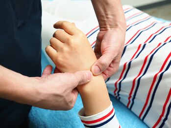 ストライクボディケア(STRIKE. BODY CARE)/★手首の施術