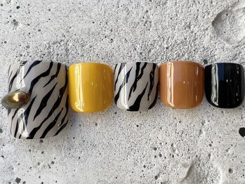 フリークネイル(FREAK Nail)/こっくりゼブラミラーFOOT¥12000