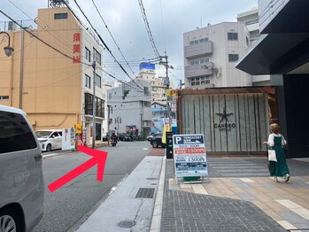 アイラ 熊本下通店(EYELA)/ホテルを過ぎるまでまっすぐ進む