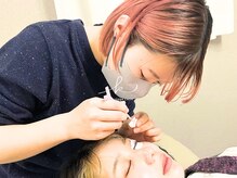 丁寧な接客で人気♪マンツーマン施術であなたのまつげを理想に！