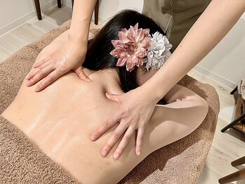 マル(maru)の写真/【25種以上のアロマからお好きな香りをブレンド♪】あなただけの香りで癒されながら、日々の疲れを解消！