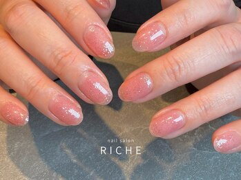 リッシュ(RICHE)/うる★キラ血色感ピンクネイル