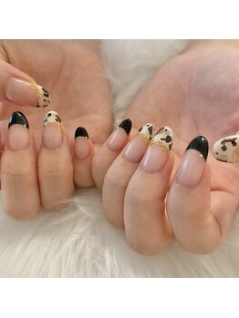 ルア(lua.)/ニュアンス×フレンチネイル