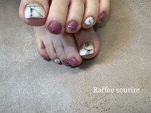 ラッフィ スリール(Raffee sourire)の雰囲気（持ち込みok、アート自由自在。パラジェル変更＋500）