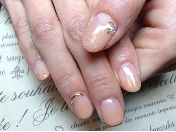 ラウト デコレーションアンドネイルサロン(Lauto Decoration&Nail Salon)/グラデーションネイル