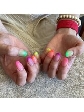 オーサムブロッサム 茅ヶ崎店(AwesomeBlossom)/ネオンカラー