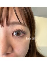 ディーロータス(D-lotus)/まつげパーマ/束感まつげ