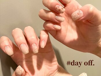 デイオフ ドット(day off.)/ラクガキネイル