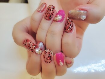 トータルビューティーサロン ドールズ(total beauty salon Dolls)/ピンク×赤×ヒョウ柄