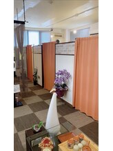 パンダてもみ本舗/店内