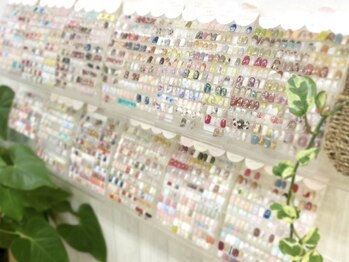 ヴォートル エクラ(votre eclat)の写真/シンプル～トレンドのデザインまで大人可愛いデザインが魅力的☆持ち込みもOK！こだわりが詰まった指先に♪