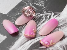 ネイルサロンラグジュアリー 梅田店(LUXURY)/逆グラデーション