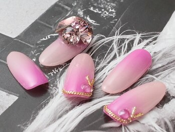 ネイルサロンラグジュアリー 梅田店(LUXURY)/逆グラデーション