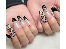 ブルー(Blue)/ヒョウ柄ネイル/フレンチネイル