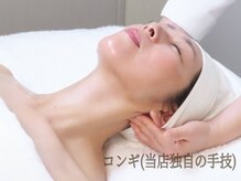 わなびーの雰囲気(当店独自のコルギ。小顔とVライン)