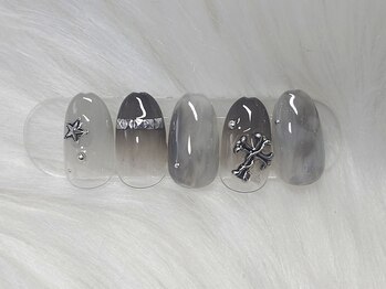 イング(+ Ing)/ニュアンスネイル