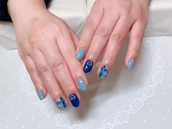 ネイルサロン デイジー(daisy)の写真/ショートネイルを美しく魅せる♪上品で清潔感のある大人女性向け定額デザイン◎サンプル数は数百種類以上！