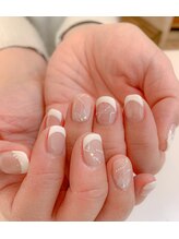 アールエム(Rm)/白フレンチフラワー