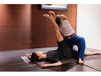 オリーブスパ パンテオン 新宿店(OLIVE SPA PANTHEON)/ストレッチ60分￥12,000～