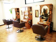 ヘアサロンボーロアール 上相浦店の雰囲気(ゆったりとした感覚でヘアカットします)
