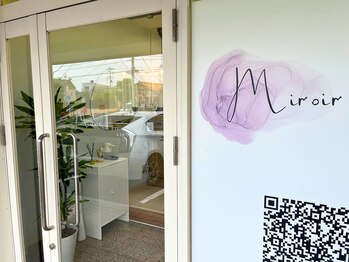 ミロア(Miroir)/お店のロゴが目印☆