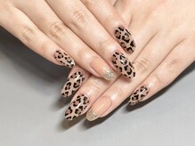 カイヤナイト(Nail Salon Kyanite)