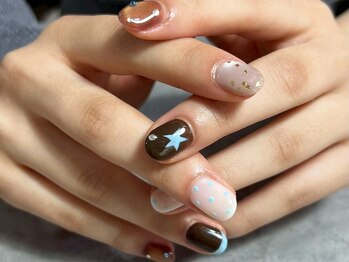 アンドネイル(+ and Nail)/持ち込みネイル/星/ドット