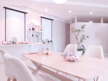 コール(COR)の雰囲気（明るく居心地の良い贅沢プライベート空間で癒しのひと時を♪）