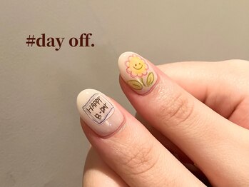 デイオフ ドット(day off.)/ラクガキネイル