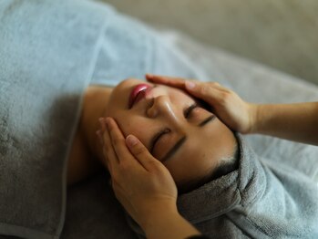 クレンズ(CLeanse)の写真/【高級感×満足度大】高純度のエラスチンがたっぷり配合された美容液をふんだんに使いお肌を整えます◎