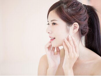 フェルナ 天満橋店(FERNA)の写真/[フォト美顔2980円～/韓国最新美容ララピール8800円～]美しい肌は女性の憧れ!!FERNAで透明感溢れる艶肌へ♪