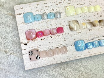 エルーシェ 荻窪店(Nail&Eyelash Ercher)の写真/【普段お手元は我慢しているあなたへ】選べるカラー100色以上♪ 持ち込みデザインも大歓迎♪