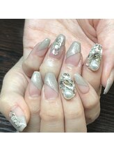 ルフリーク(Le Freak)/グレージュカラー