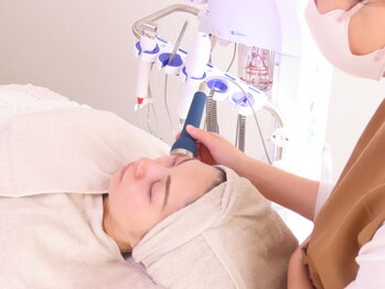 肌質改善サロンLueur【リュール】【12/1  NEW OPEN(予定)】の写真/【肌のことは当店にお任せ！】エステサロンでの施術経験と自身の肌悩みの克服経験を活かした施術をご提供☆