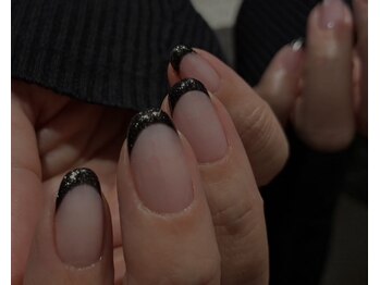 フォー(4 HER.)/ラメフレンチネイル