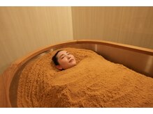 えん発酵温熱木浴 代々木上原店/Step5.【浴室にて木浴開始♪】