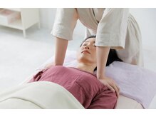 極上睡眠ヘッドセラピー あたまの休日/施術スタート♪実際は暗くします