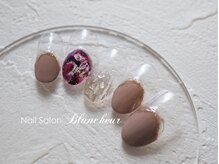 ネイルサロン ブランシュール(Nail Salon Blancheur)/ミラー丸縁ニュアンス