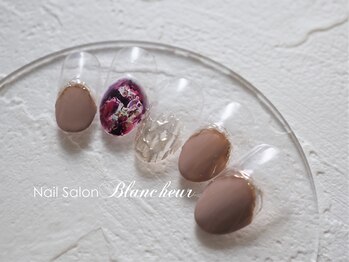 ネイルサロン ブランシュール(Nail Salon Blancheur)/ミラー丸縁ニュアンス