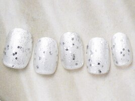 ホワイトラメネイル