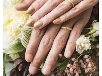 ハンドワークネイル(handworknail)/個性あるブライダルネイル