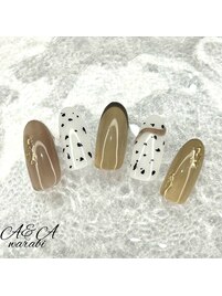 レオパぷっくりニュアンスネイル