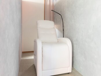 レイン 岡山倉敷店(Rain)/座り心地◎リクライニングチェア